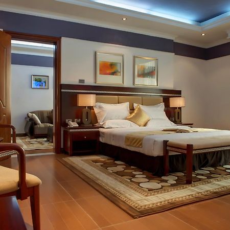 Cyan Hotel 亚的斯亚贝巴 外观 照片